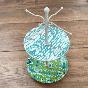 Adorable two tiered jewelry stand